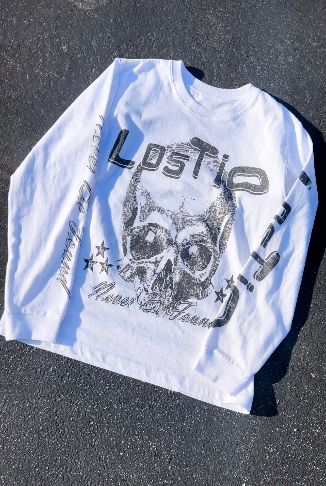 Lost Identity Skull White Longsleeve